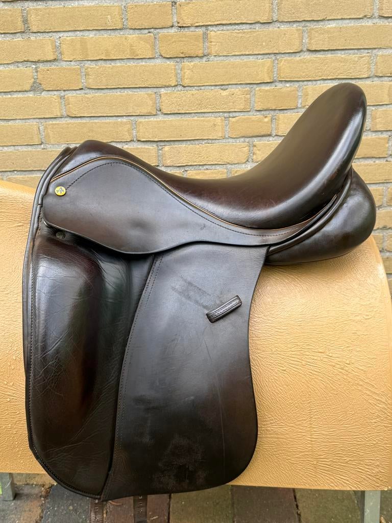Anatomica octant bruin (Gratis passervice bij aanschaf, Dieren en Toebehoren, Paarden en Pony's | Zadels, Gebruikt, Zeeasterweg
