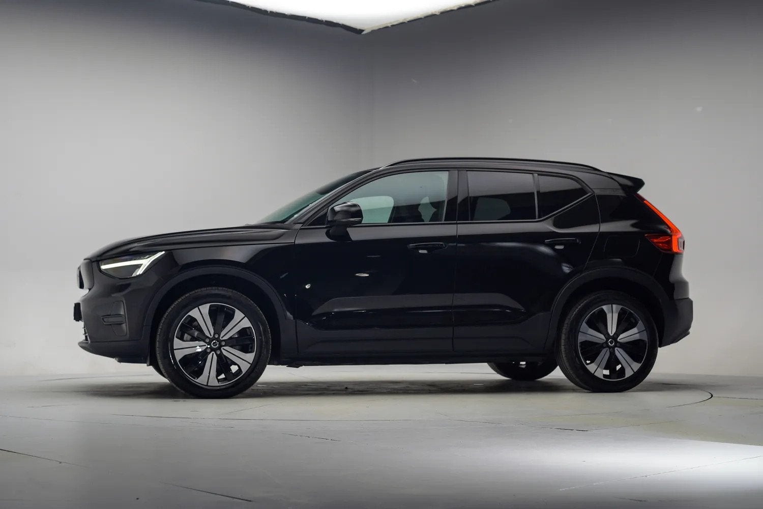 Volvo XC40 Recharge Core [ Navi Apple/Android Camera Stoelve, Automaat, 0 cilinders, Gebruikt, Automatische klimaatregeling
