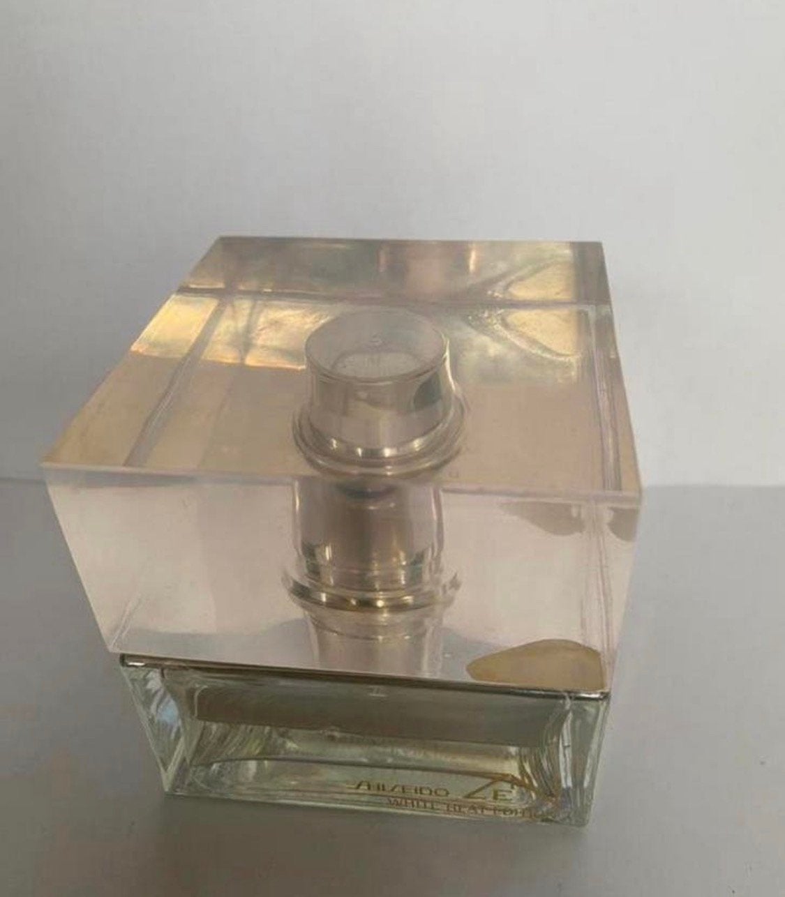 Shiseido White Heat Edition, Sieraden, Tassen en Uiterlijk, Uiterlijk | Parfum, Ophalen of Verzenden, Nieuw