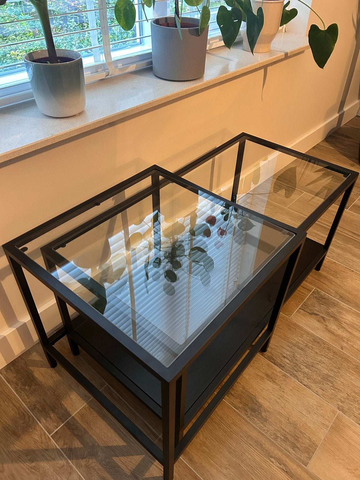 VITTSJÖ Bijzettafel, Huis en Inrichting, Ophalen, 50 – 75, 100 tot 150 cm, 50 tot 100 cm
