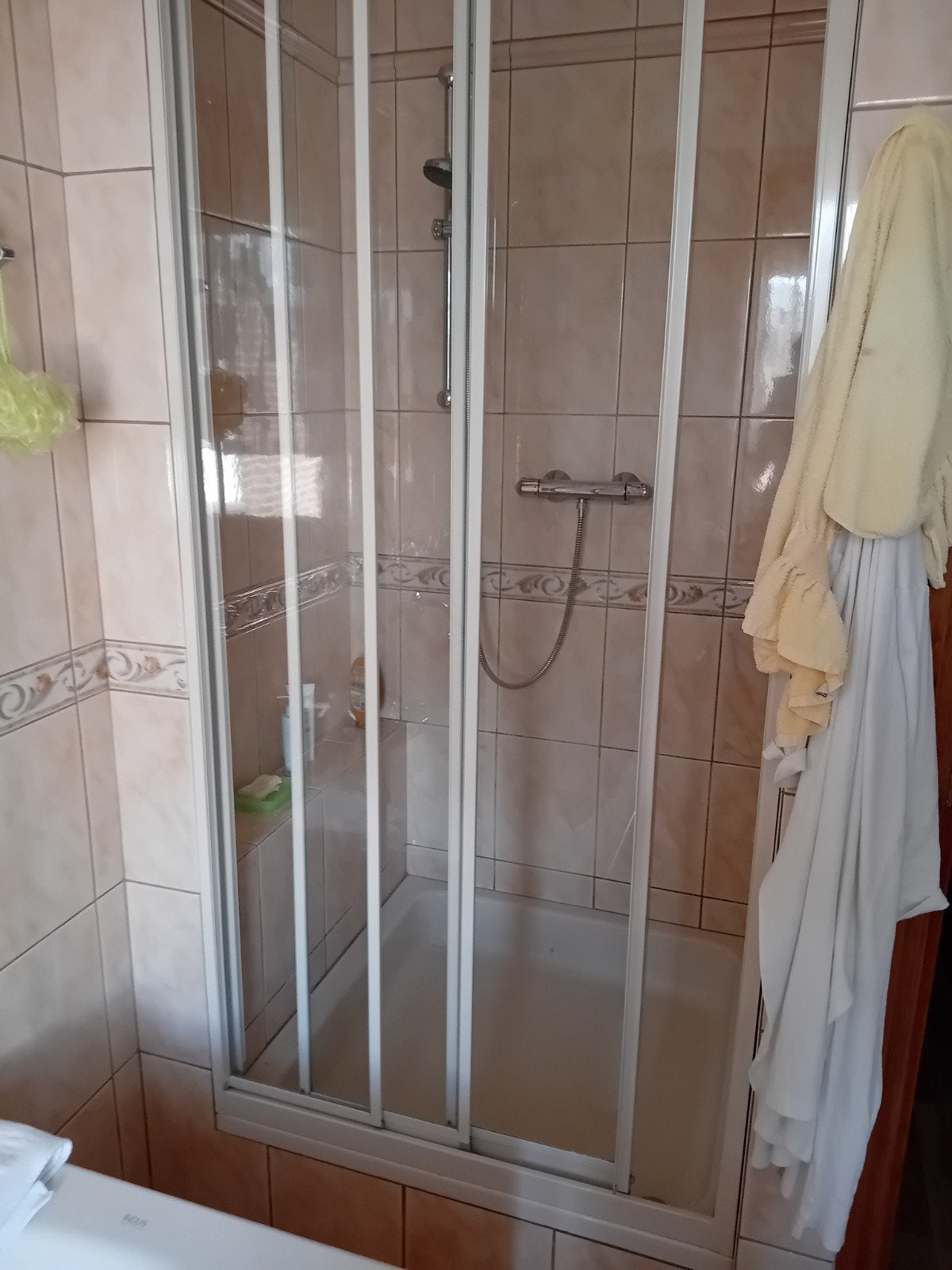 Douchewand nieuw nog in verpakking zoals afgebeeld op foto, Ophalen, Nieuw