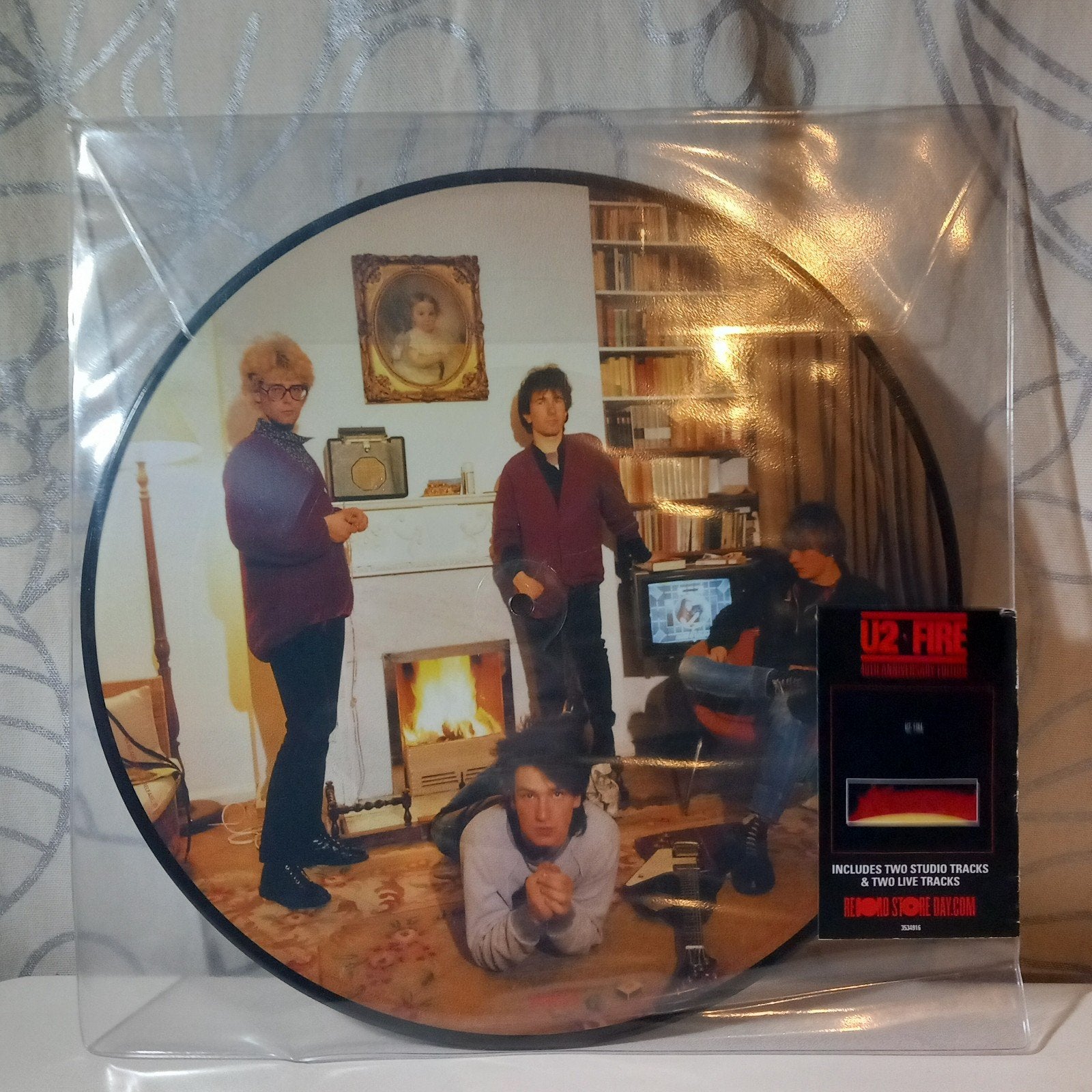 U2 Fire 40th anniversary (LP), LP, Colored vinyl, Ophalen of Verzenden, Zo goed als nieuw