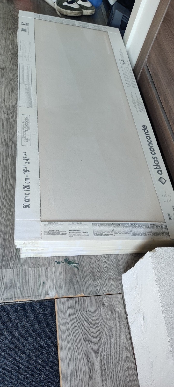 Nieuwe Atlas Concorde wandtegels 50x120 cm incl hoekstrips, Ophalen, 60 cm of meer, 40 tot 60 cm, Nieuw