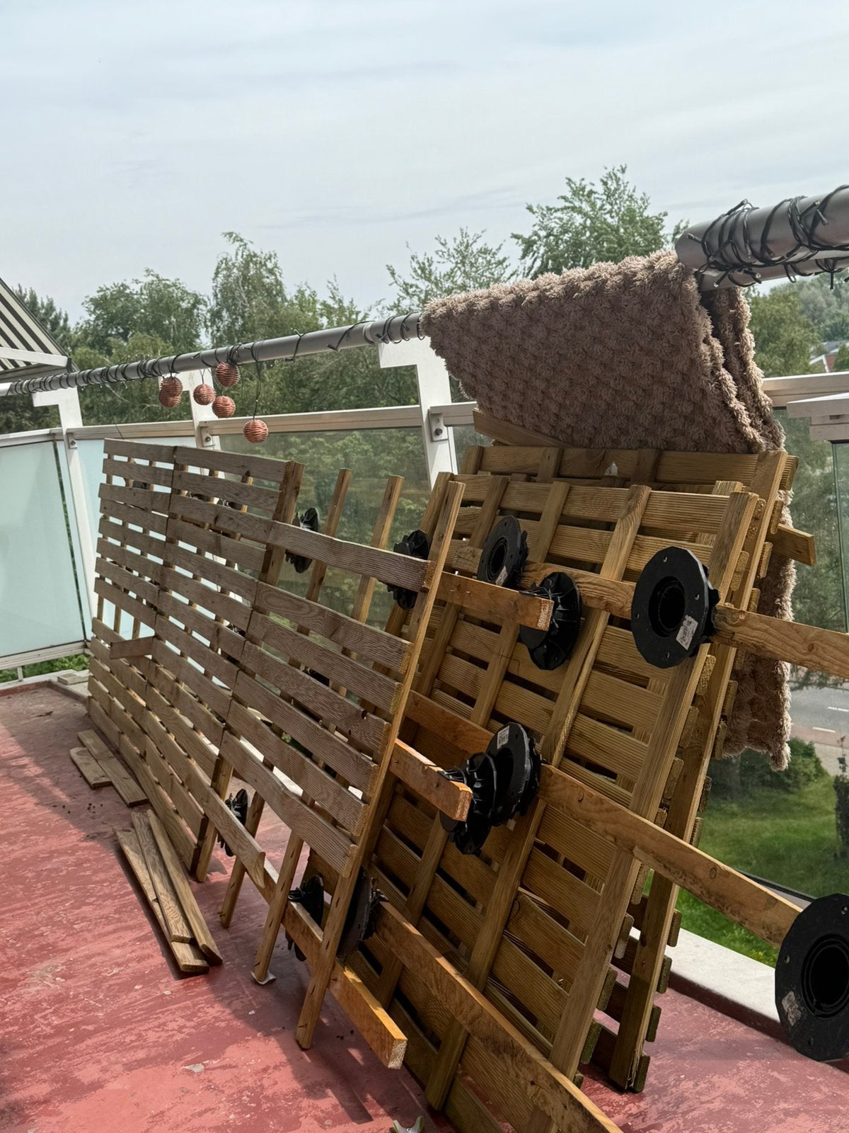 Houten schuttingdelen/pallets voor balkon of tuin, Tuin en Terras, Terrasdelen en Vlonders, Ophalen of Verzenden, Gebruikt, Hout