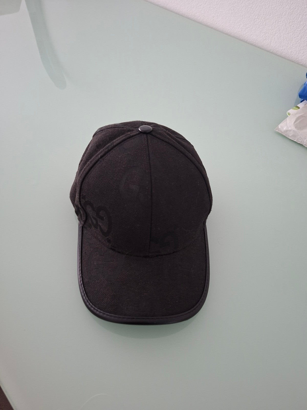 Gucci pet zwart - Zo goed als nieuw, Kleding | Heren, Gucci, One size fits all, Ophalen of Verzenden, Pet
