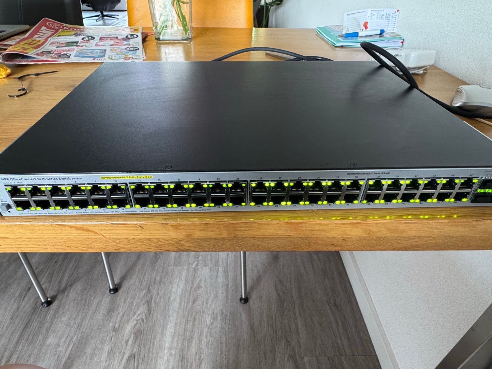 HP OfficeConnect 1820 Switch J9984A - 48-poorts Gigabit PoE+, Ophalen of Verzenden, Zo goed als nieuw