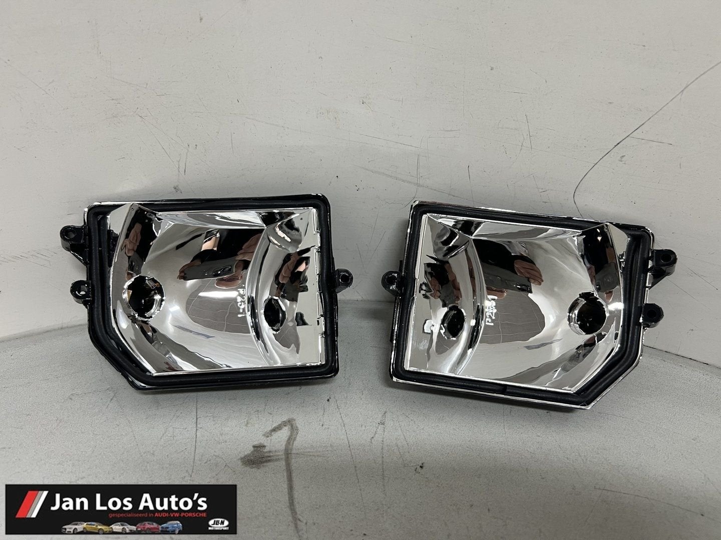 Audi quattro typ 85 200 typ 43 knipperlichthuis fitting, Gebruikt, -, -, -