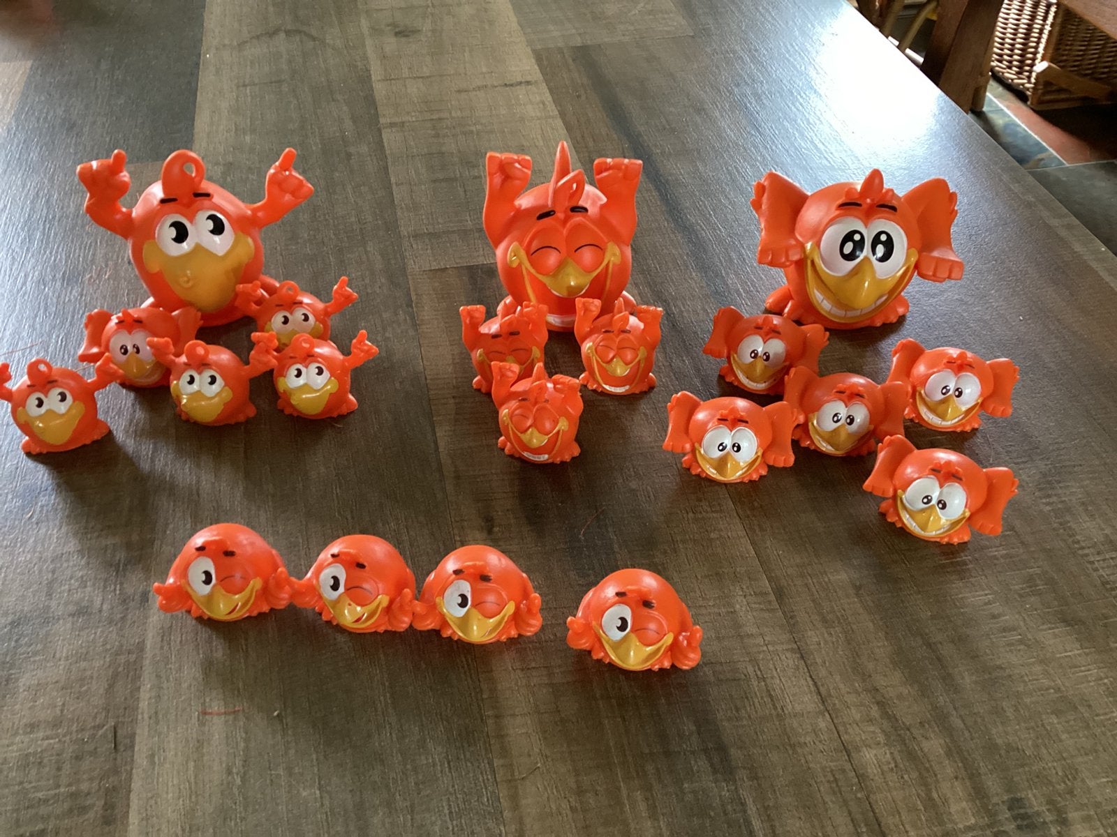 C1000 spaaractie wk piepfiguren kuikens vogeltjes, Ophalen