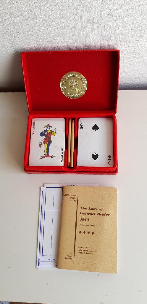 bridge compleet in doosjeen 1 los, Hobby en Vrije tijd, Gezelschapsspellen | Kaartspellen, Ophalen of Verzenden, Zo goed als nieuw