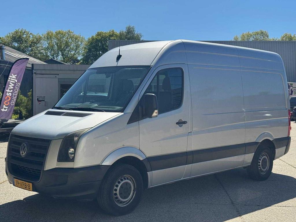 Volkswagen Crafter 35 2.5 TDI L2H2 DC Trendline, 19-VPB-8, Auto's, Volkswagen, Achterwielaandrijving, Gebruikt, Overige modellen