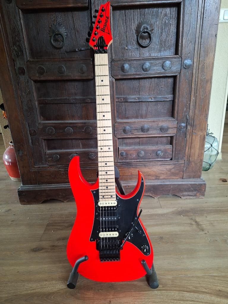 Ibanez RG550 Genesis. Upgrade Seymour Duncan pickups., Muziek en Instrumenten, Snaarinstrumenten | Gitaren | Elektrisch, Ophalen