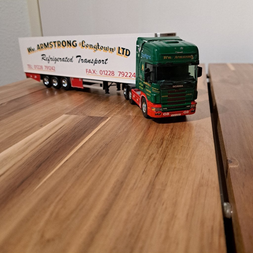SCANIA TEKNO 6 X 2 & K.TR.Wm. Armstrong Congtown LTD model, Ophalen of Verzenden, Zo goed als nieuw, Bus of Vrachtwagen, Tekno