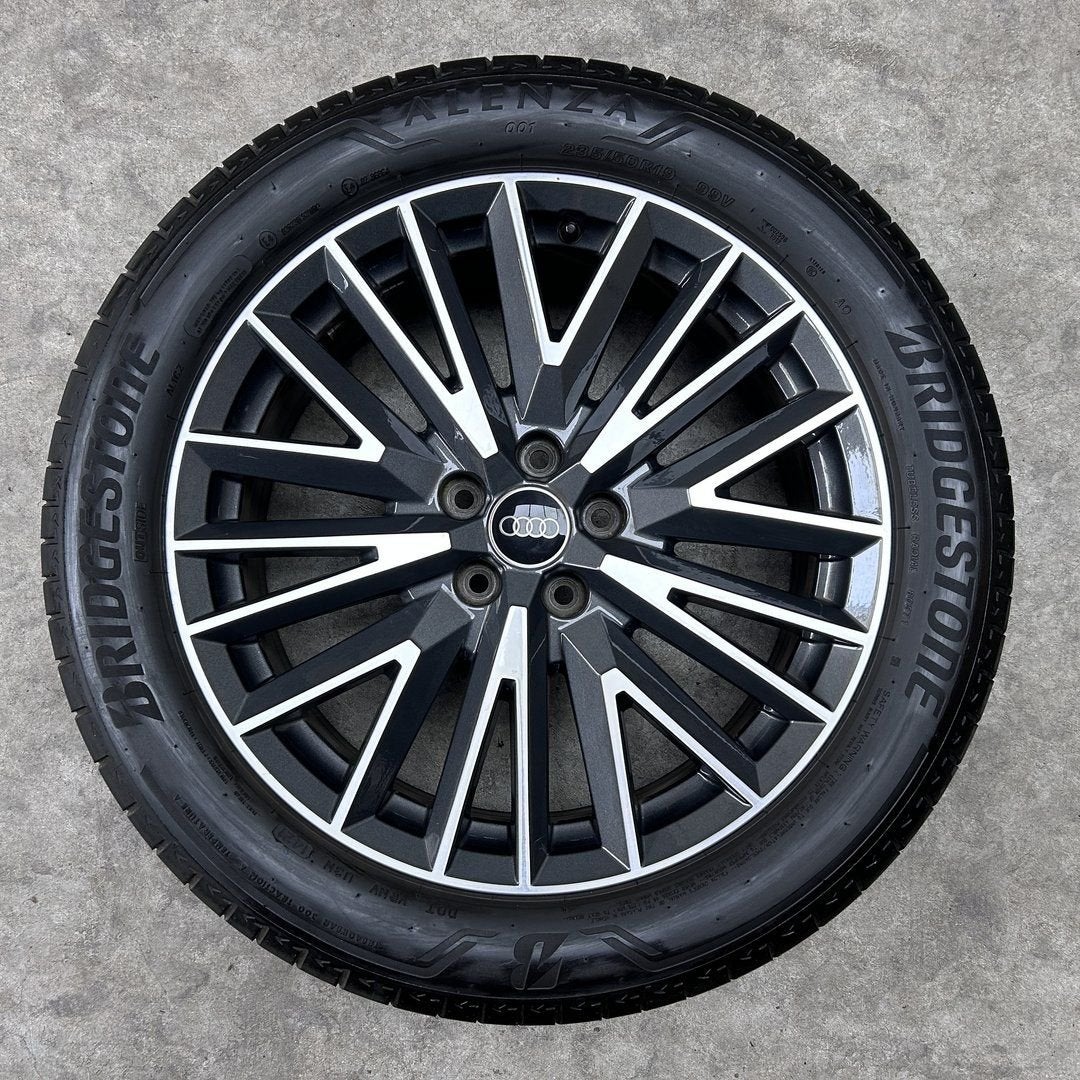 19 inch originele velgen + zomerbanden Audi Q3, Auto-onderdelen, 19 inch, Gebruikt, -, -