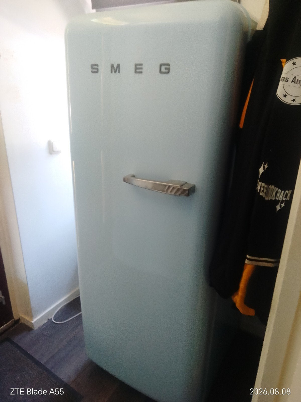Smeg ijskast met vriesvak - Lichtblauw, Ophalen, 150 tot 200 liter, Gebruikt, Info@smeg.nl
