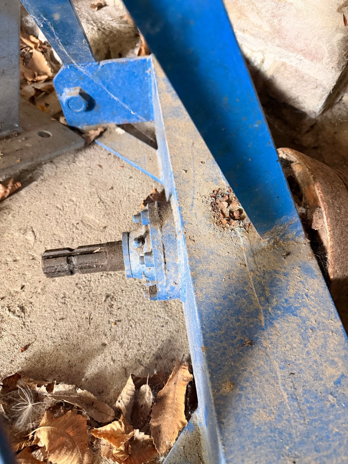 Houtklover met blauw frame voor tractor aandrijving, Tuin en Terras, Kloofmachines, Ophalen
