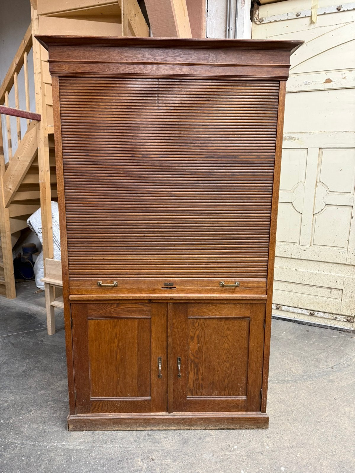 Oude archiefkast eiken met rol, Ophalen