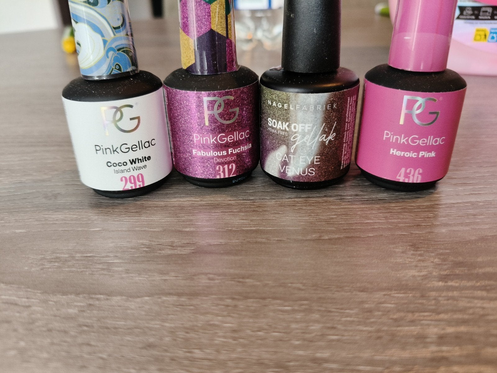 Gellak Pinkgel en Nagelfabriek, Ophalen, Zo goed als nieuw, Handen en Nagels
