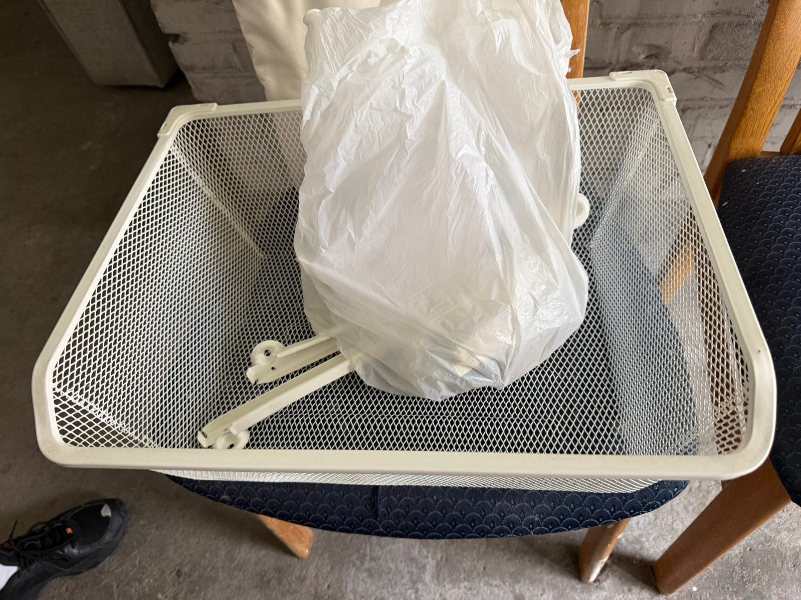 Uitrekbare mand ikea pax kast, Ophalen, Zo goed als nieuw