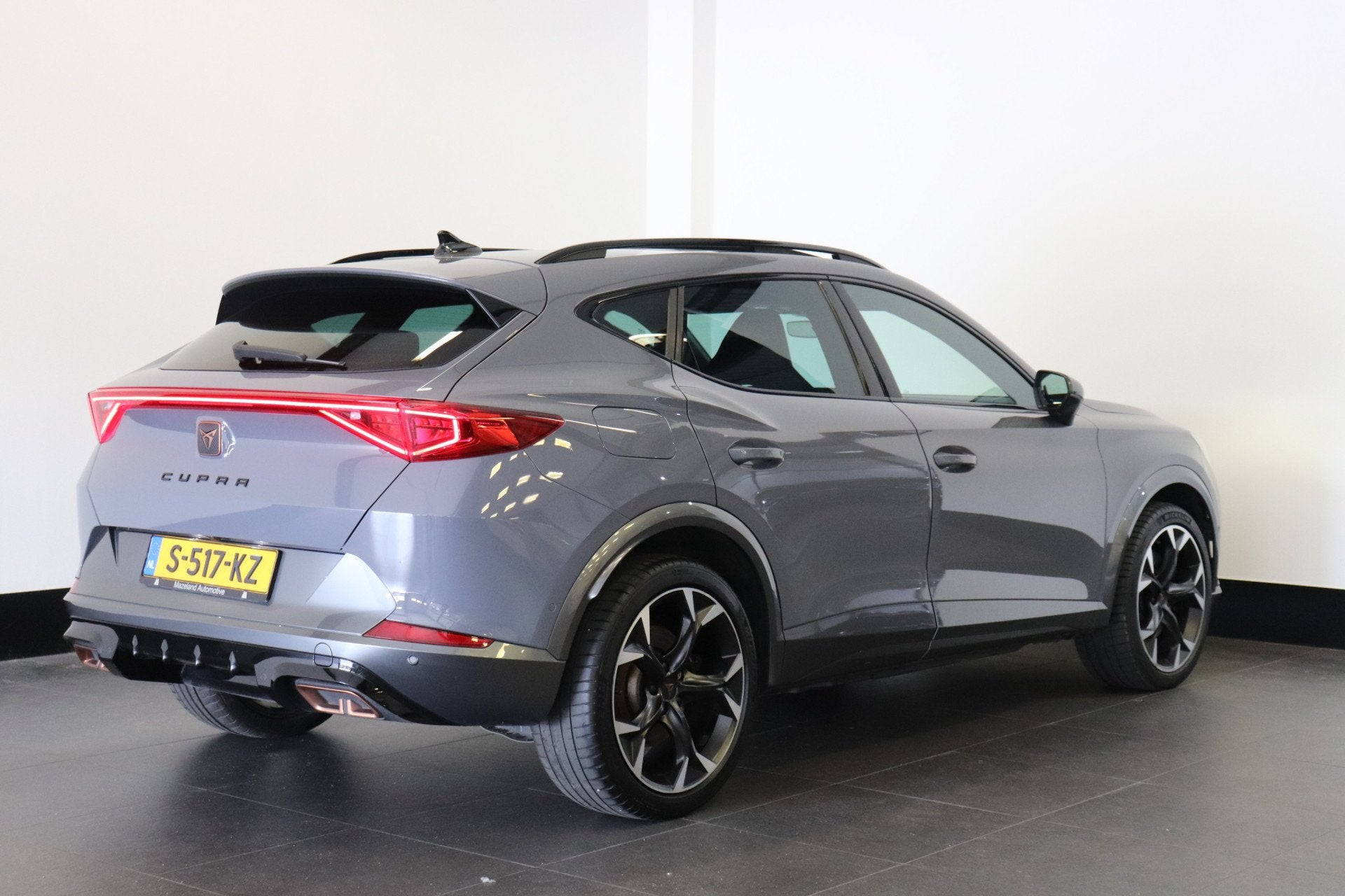 CUPRA Formentor 1.4 e-Hybrid 245PK VZ Black Edition | Pano |, Auto's, Dealer onderhouden, Gebruikt, Formentor, Hybride Elektrisch/Benzine