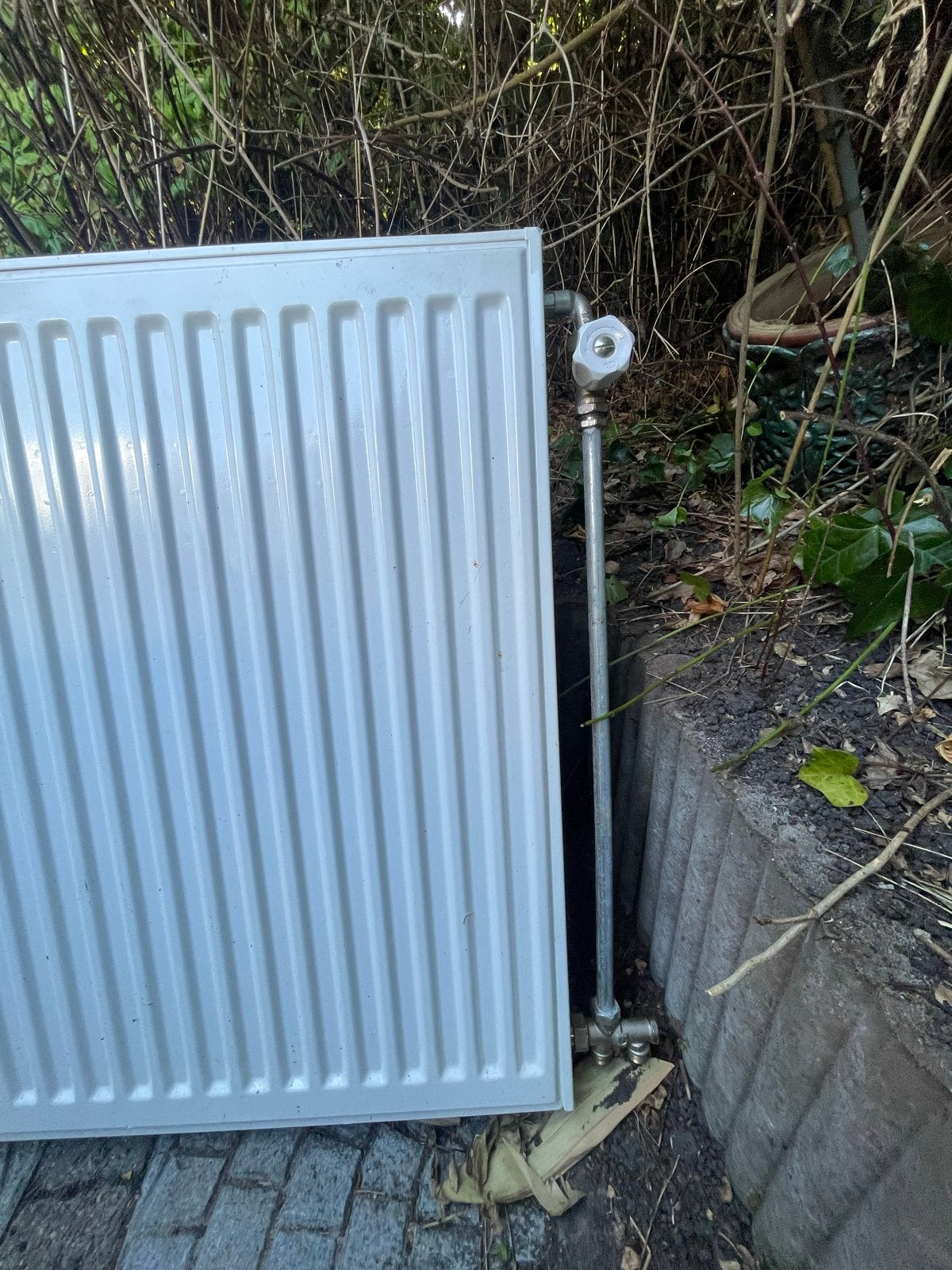 Witte radiator - Zo goed als nieuw, Ophalen, 30 tot 80 cm, 500 tot 800 watt, Radiator