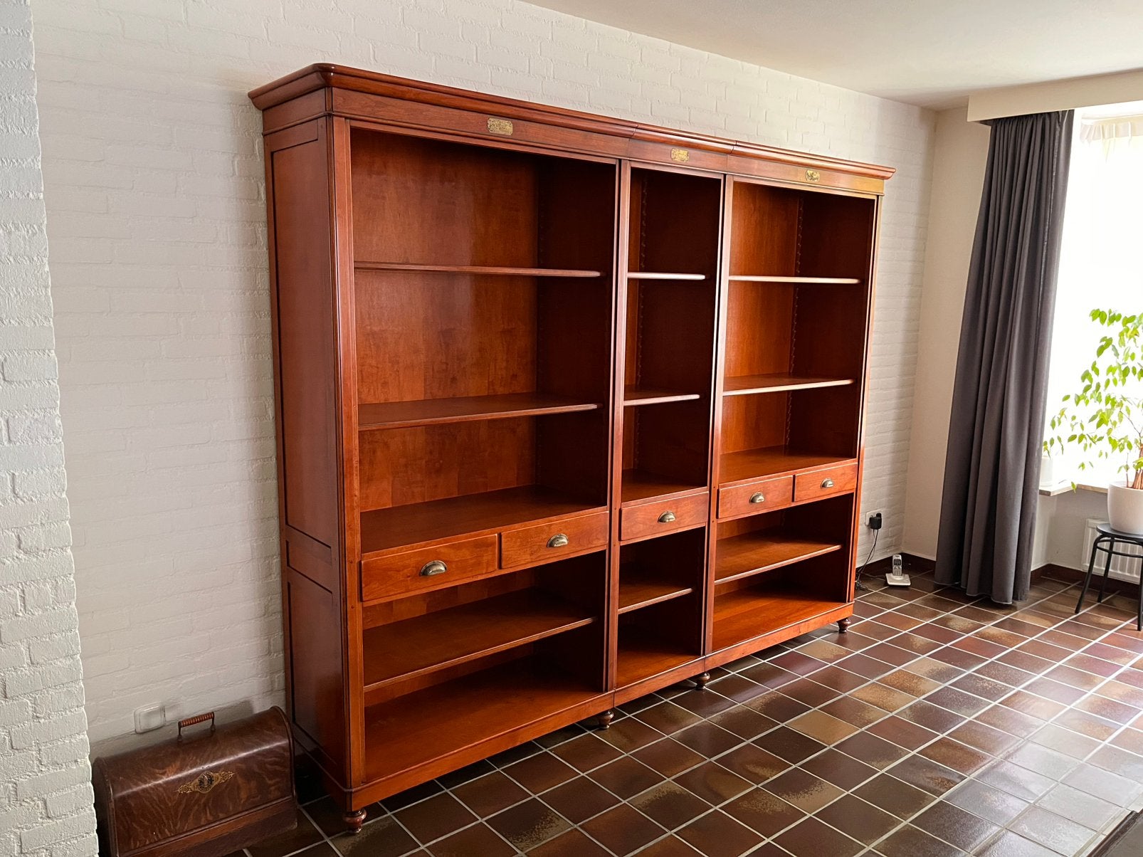 Mooie display kast, Ophalen, Zo goed als nieuw, 25 tot 50 cm