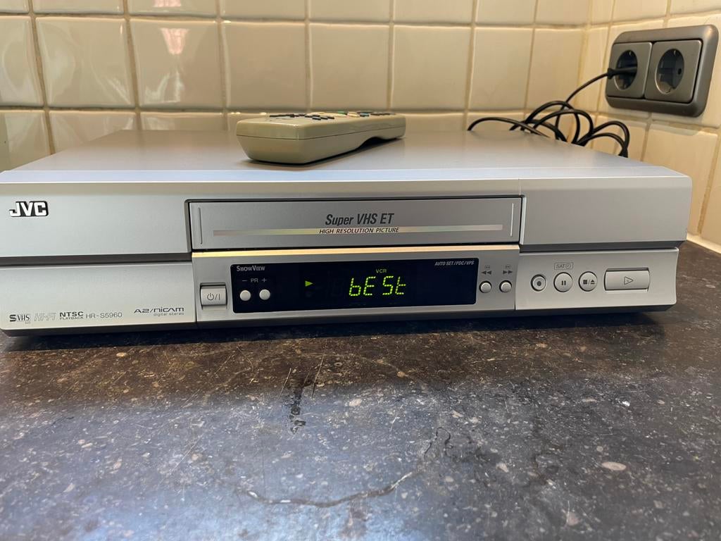 S-VHS JVC JVC HR-S5960 als nieuw., Ophalen of Verzenden, Zo goed als nieuw
