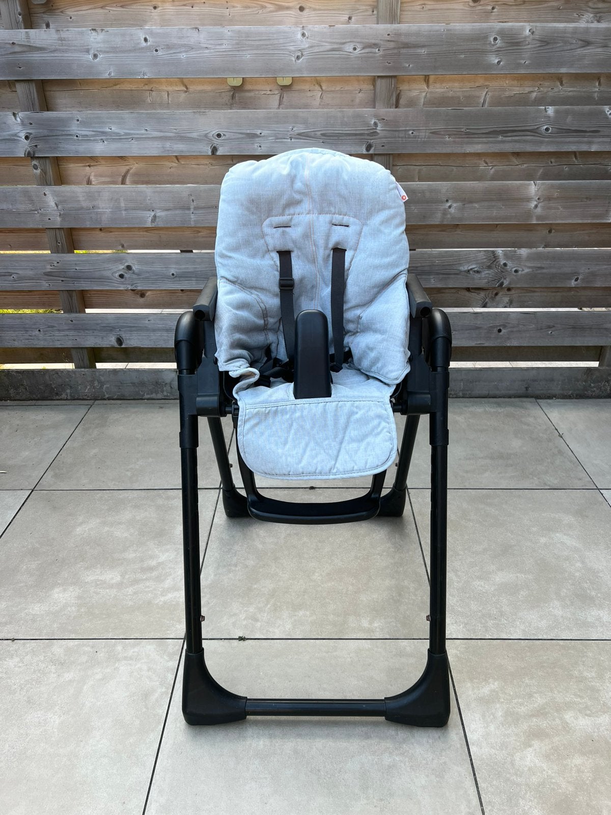 QUTE BABY / KINDERSTOEL MEEGROEISTOEL - ZEER COMPACT, Ophalen, Zo goed als nieuw, Meegroeistoel, Aanschuifbaar