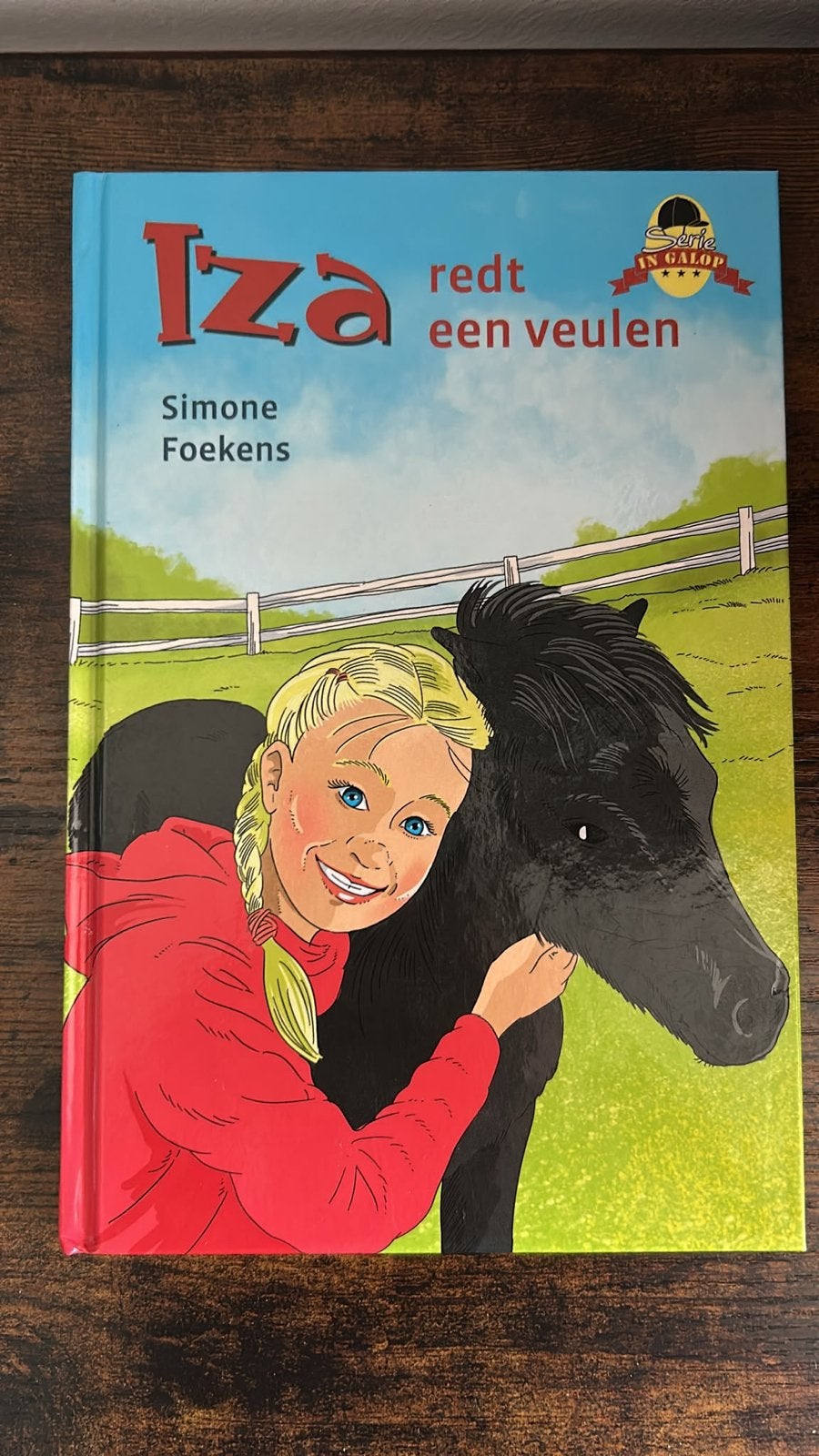 Iza redt een veulen - Simone Foekens (Kinderboek), Ophalen, Zo goed als nieuw, Fictie algemeen