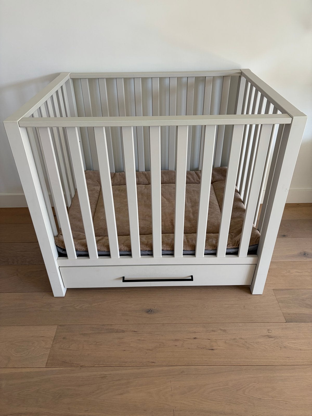 Babybox Casper met lade - in goede staat, Ophalen, Gebruikt, Vierkant, Lade