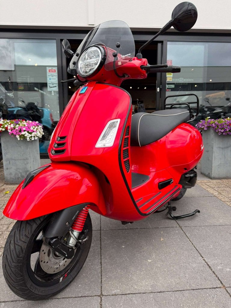 Vespa GTS 300 Super E4 BTW, Niet ingevuld, Scooter, Bedrijf, Niet ingevuld