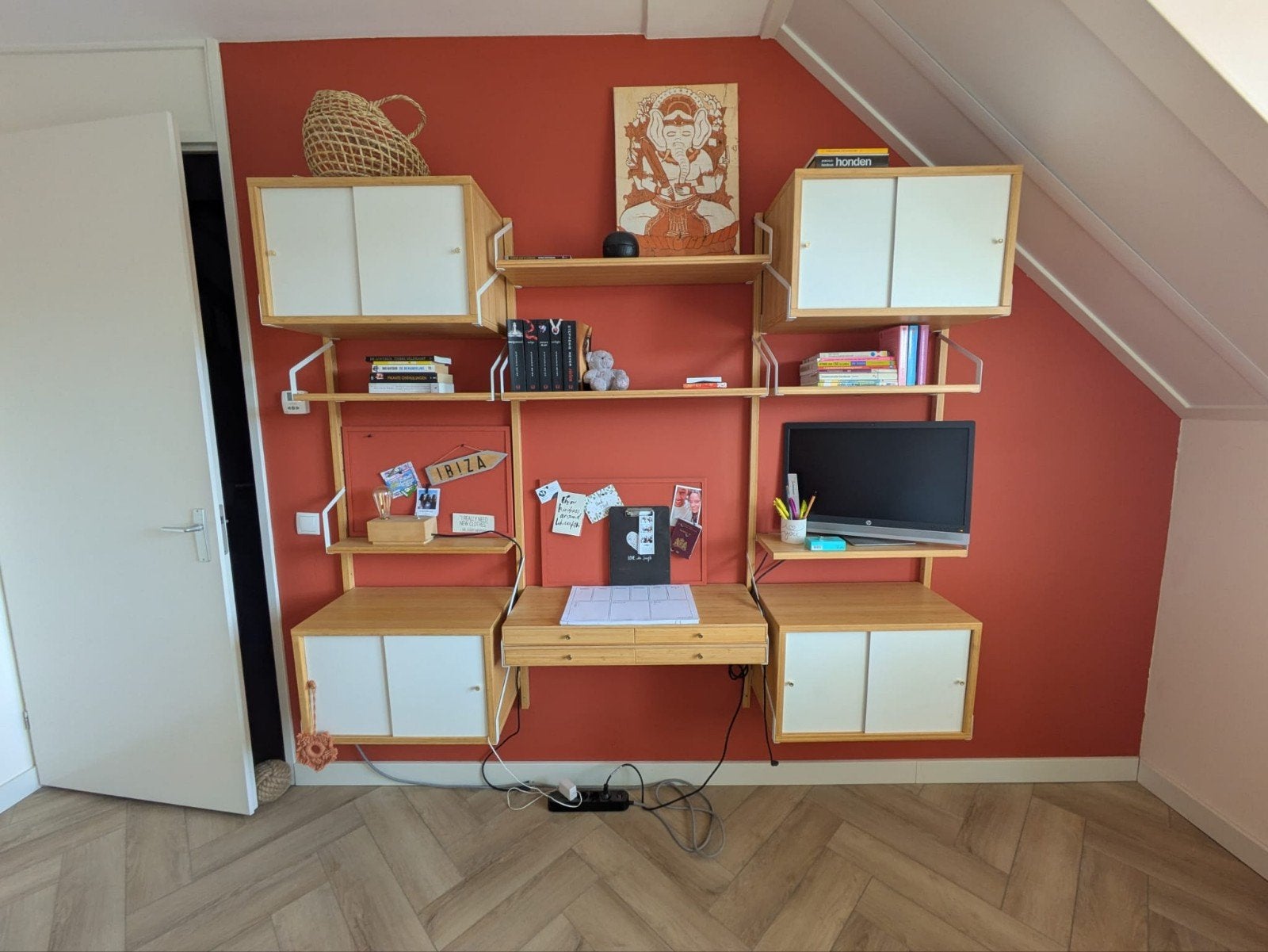 IKEA Wandmeubel Svalnäs met bureau en opbergruimte, Ophalen, Opbergruimte, Gebruikt, Hout