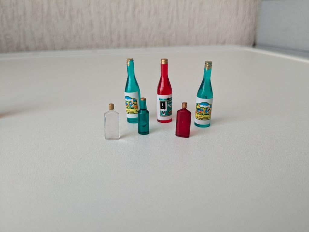 6 flessen drank voor in het poppenhuis.🏠, Ophalen of Verzenden, Poppenhuis