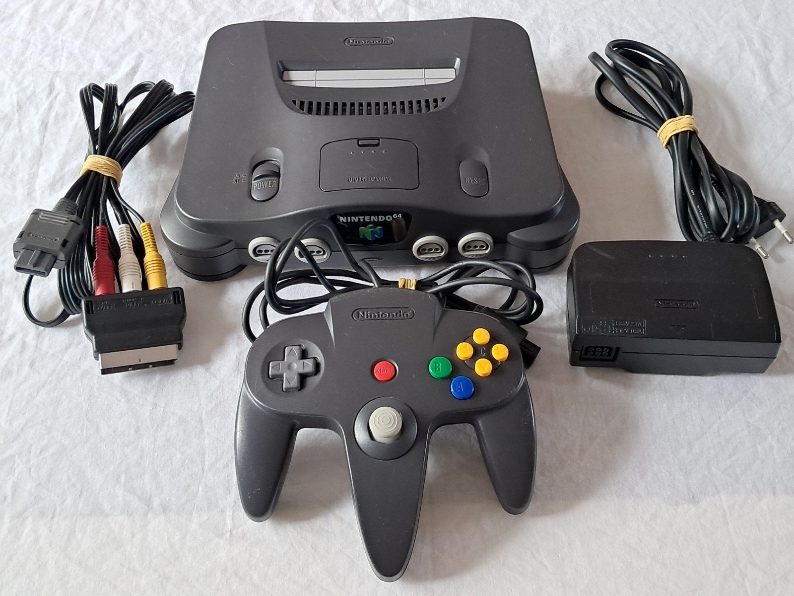 Nintendo 64 Console + Expansion Pak, Controller NIEUW Pookje, Spelcomputers en Games, Ophalen of Verzenden, Gebruikt, Met 1 controller
