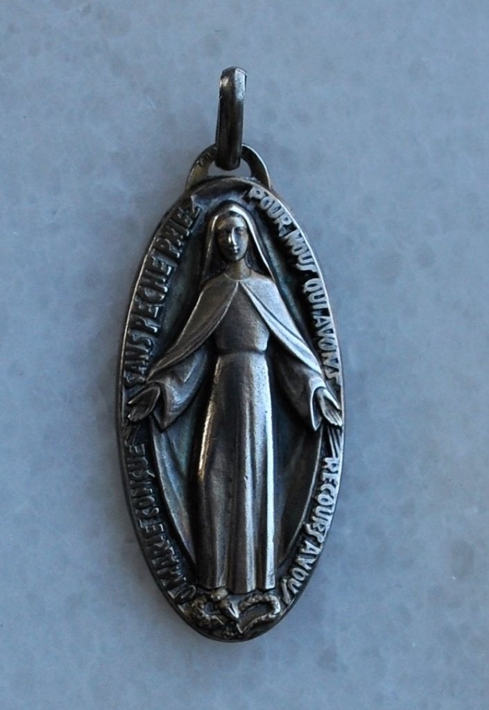 Franse Devotiehanger Maagd Maria 4 cm, Ophalen of Verzenden, Gebruikt, Sieraad