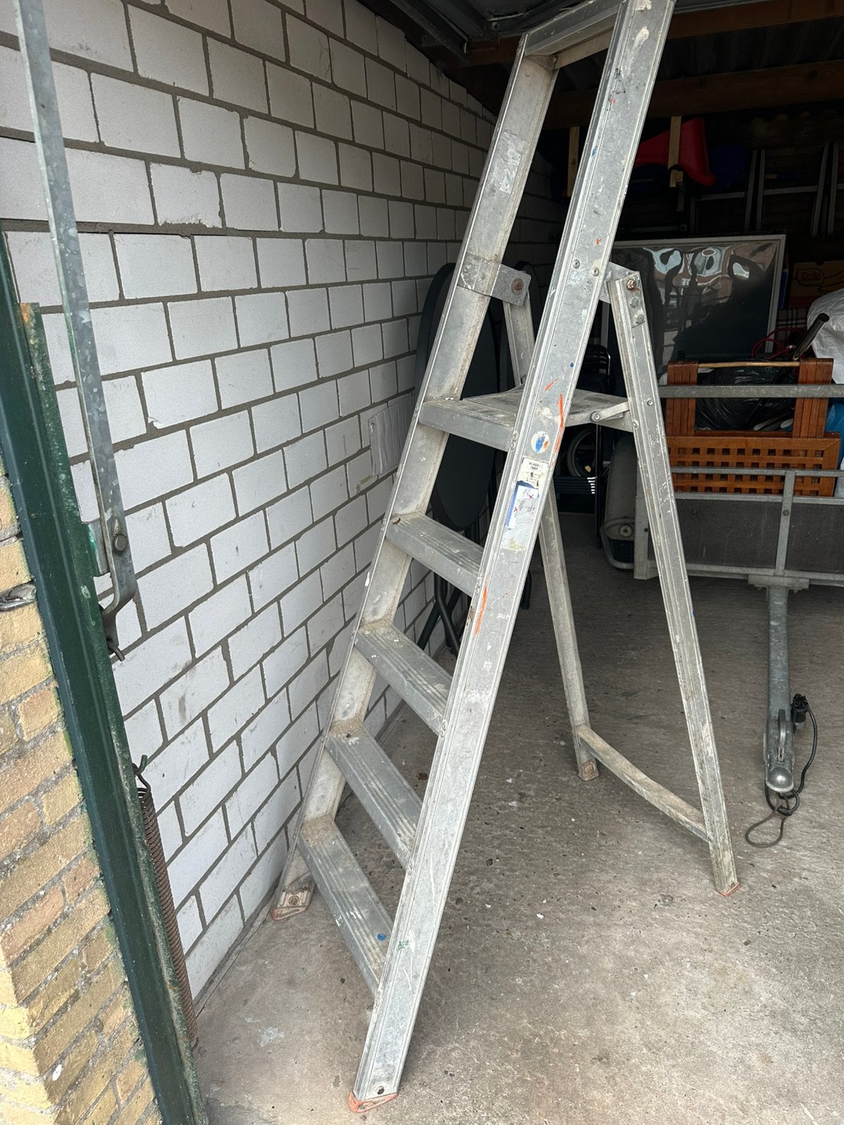 Trap bordes 5 treden aluminium, Ophalen, Zo goed als nieuw, Minder dan 2 meter