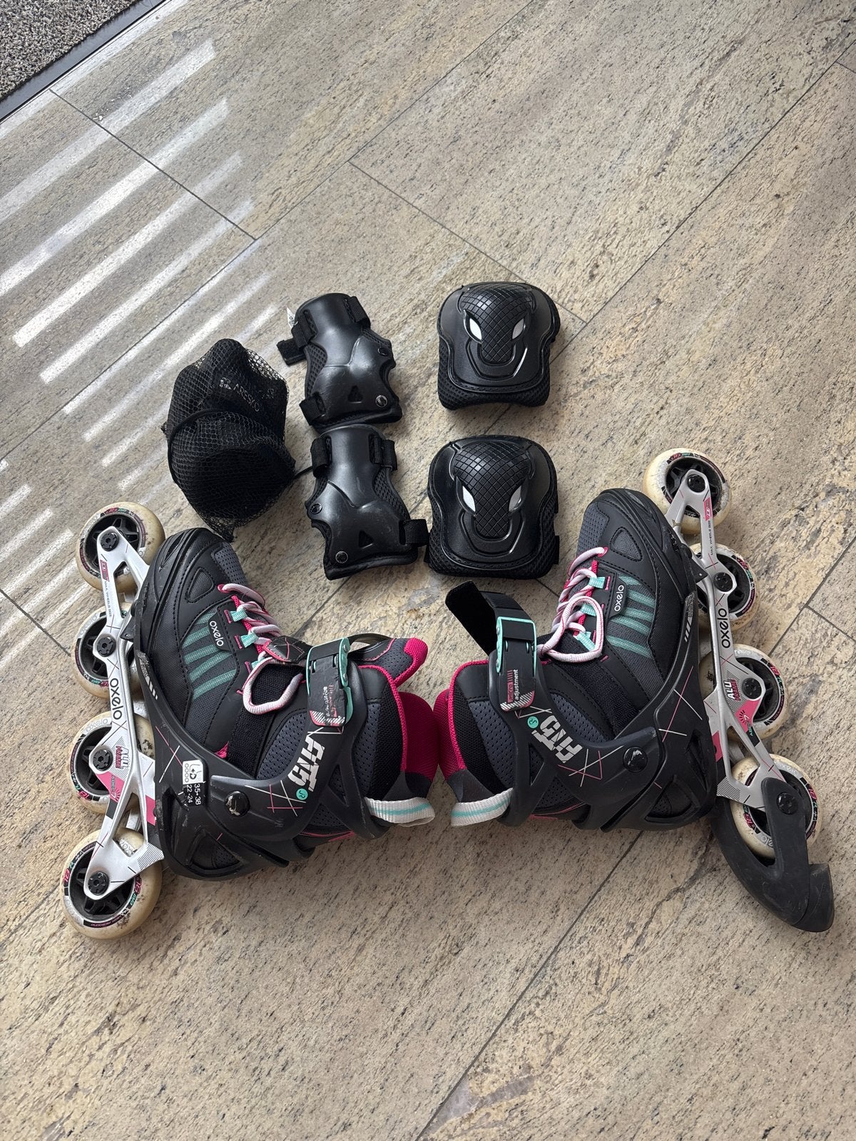 Skeelers Oxelo Fit 5 met bescherming - Maat 35-38, Inline skates 4 wielen, Dames, Ophalen, Overige merken