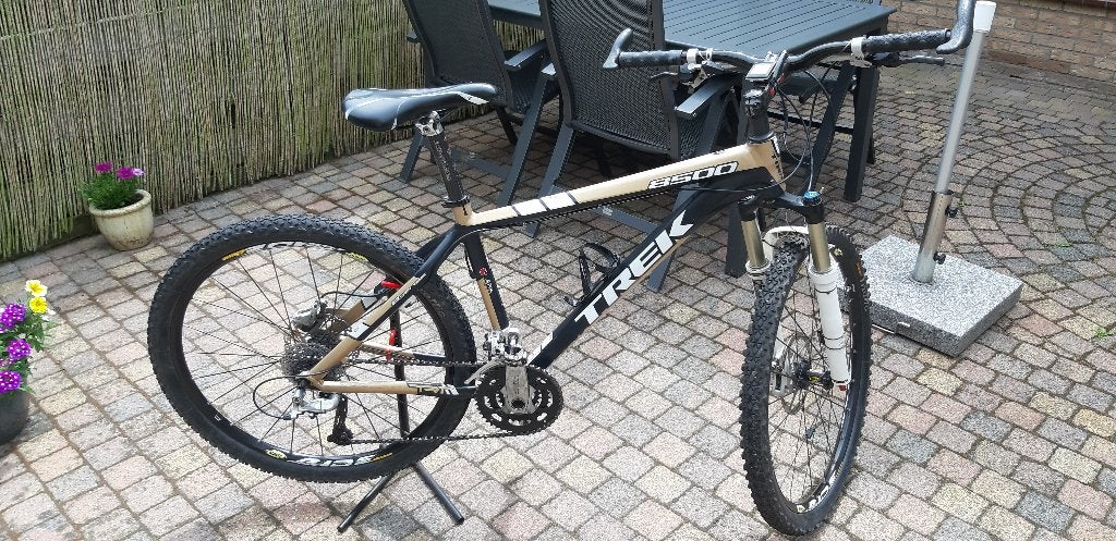 Mountainbike Trek 8500 (goud/zwart), Gebruikt, Hardtail, Heren, Schijfrem