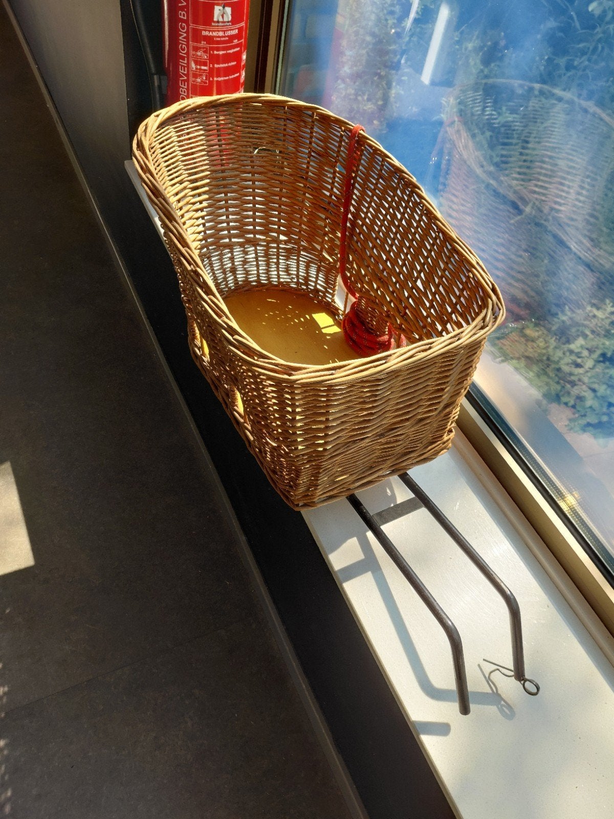 Hondenfietsmand op fiets, 80 kg of meer, Basil, Ophalen of Verzenden, Zo goed als nieuw