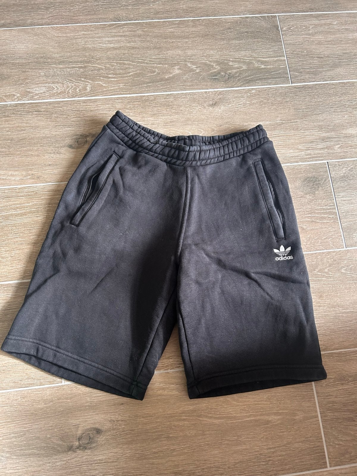 Adidas sportshort maat S, Ophalen of Verzenden, Zo goed als nieuw, Maat 46 (S) of kleiner, Zwart