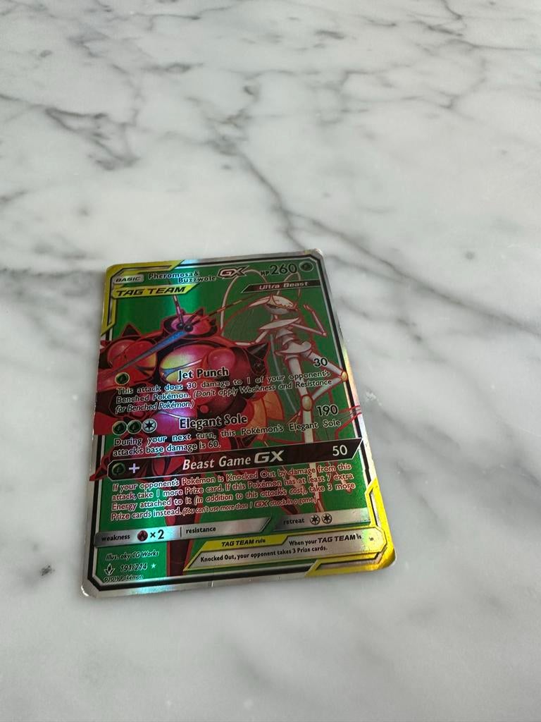Pokémon Kaarten: Buzzwole & Pheromosa GX + Enamorus V, Ophalen, Zo goed als nieuw, Meerdere kaarten