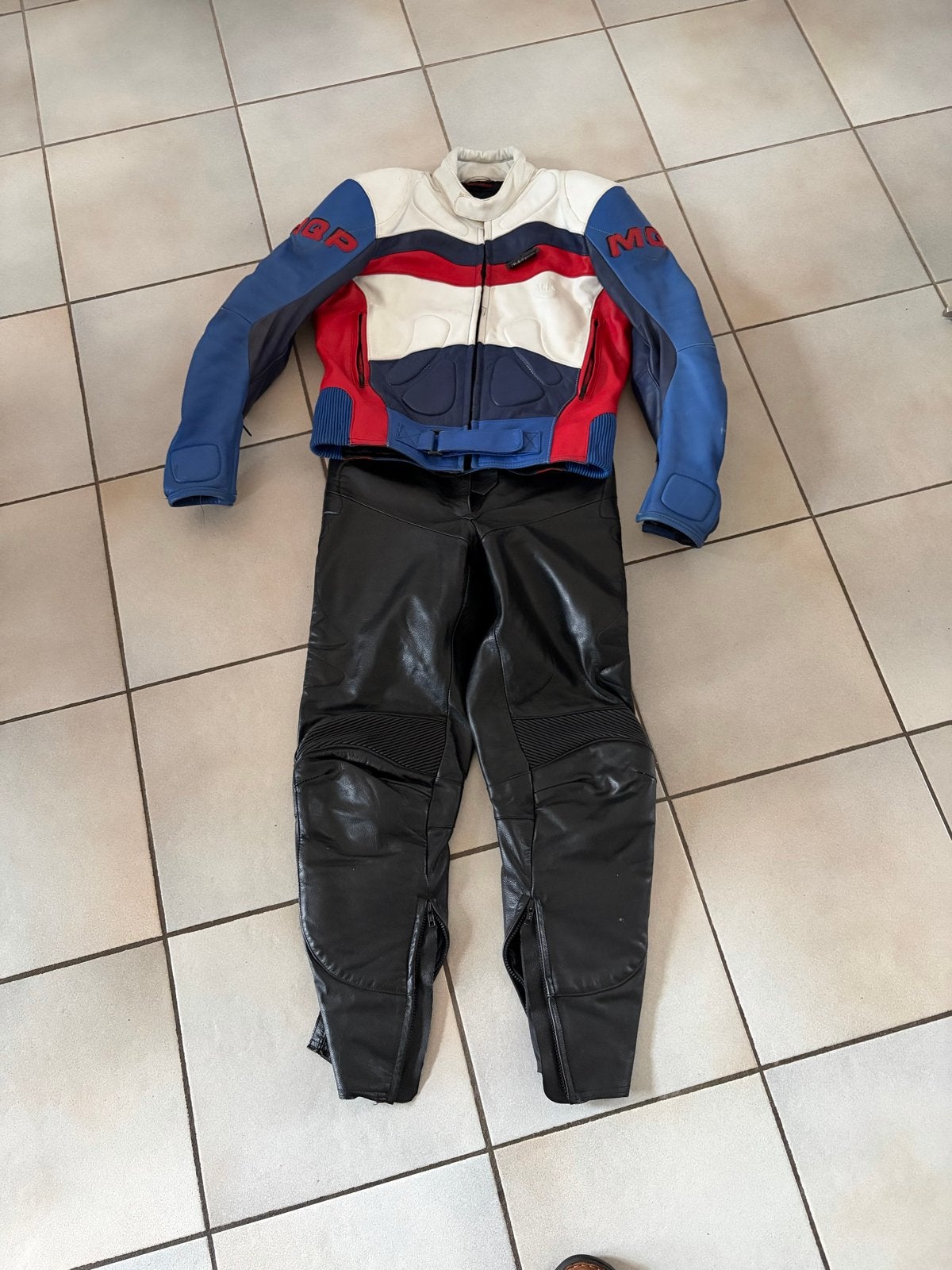 MQP Aces Leren Motorpak (Jas en Broek), Motoren, Kleding | Motorkleding, Ophalen of Verzenden, Tweedehands, Heren, Combipak