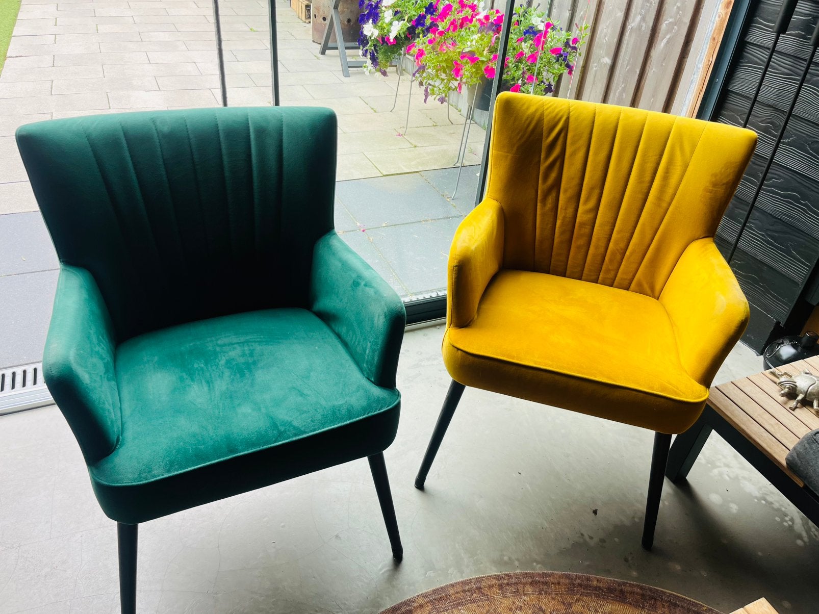 2 eetkamerstoelen groen en geel, Huis en Inrichting, Stoelen, Ophalen, Gebruikt, Twee, Overige kleuren