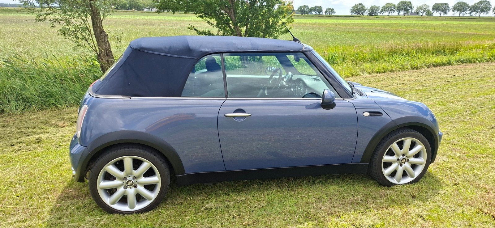 Mini 1.6 Cooper Cabrio 2005, lage km stand en zomer klaar., Auto's, Mini, Voorwielaandrijving, Stof, 4 cilinders, Cabriolet