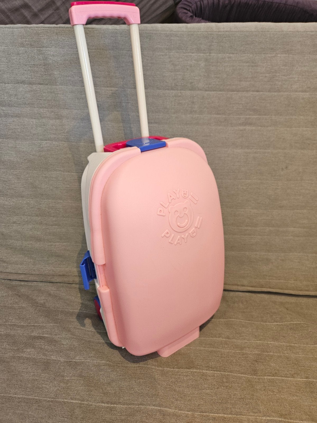 Roze speelgoedkoffer op wieltjes - Play & Play, Ophalen of Verzenden, Gebruikt, Meisje