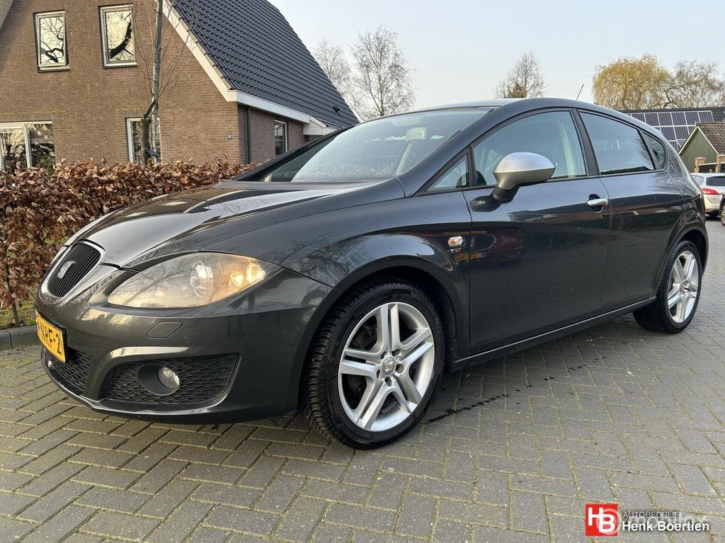 Seat Leon 1.8 TFSI Businessline High, Voorwielaandrijving, Euro 5, 15 km/l, Gebruikt