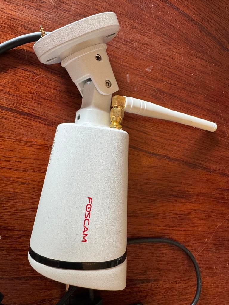 Foscam draadloze camera met adapter ZGAN, Ophalen of Verzenden, Zo goed als nieuw