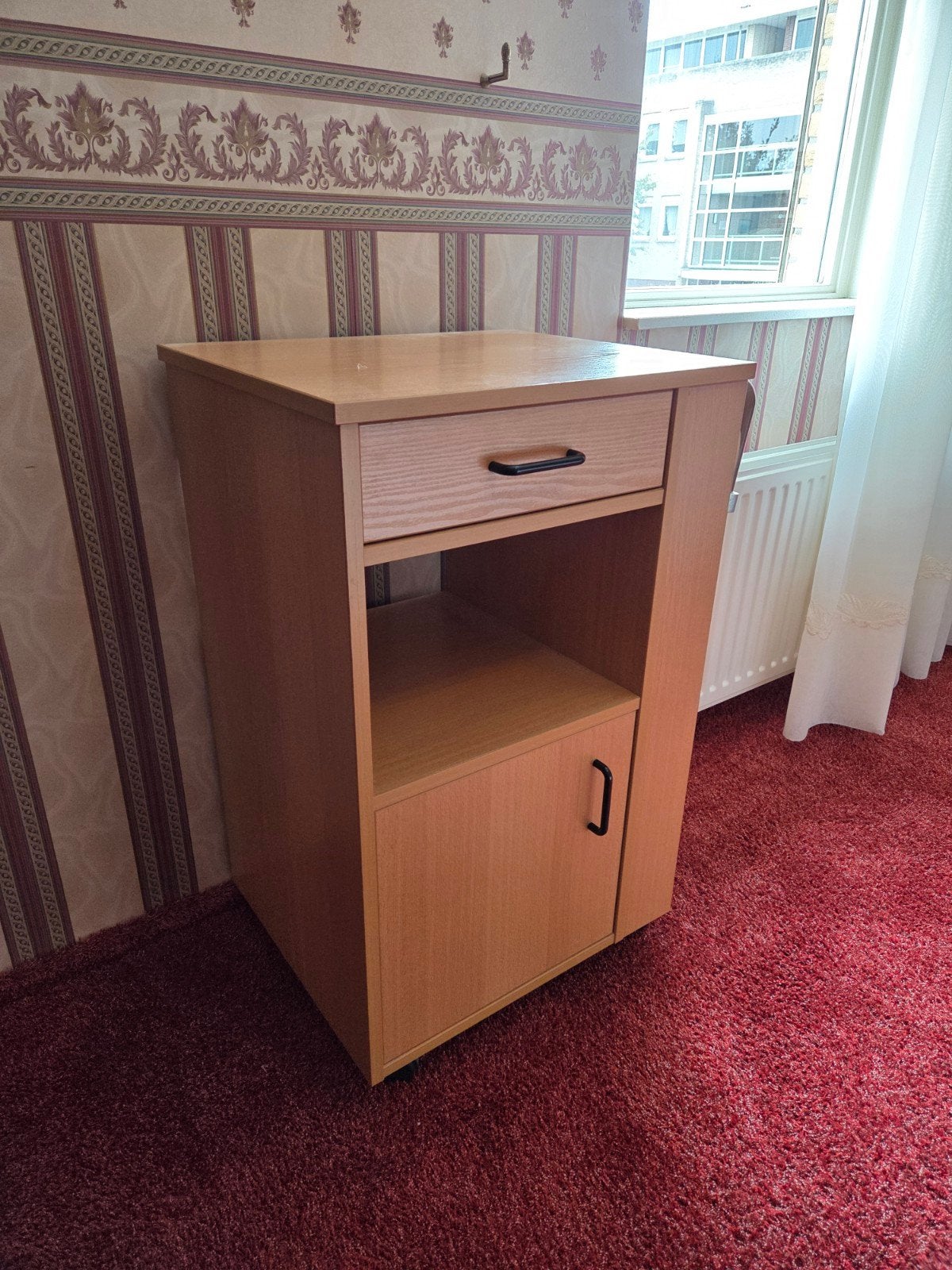 Hoog-laag bed met papegaai en nachtkastje - Z.g.a.n., Ophalen of Verzenden, Zo goed als nieuw, 45 tot 65 cm, 70 cm of meer