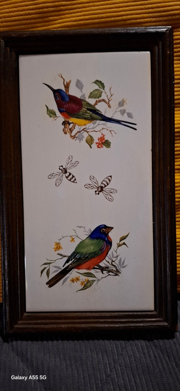 Vintage tegel met twee vogels in lijst van kunststof denk ee, Ophalen of Verzenden