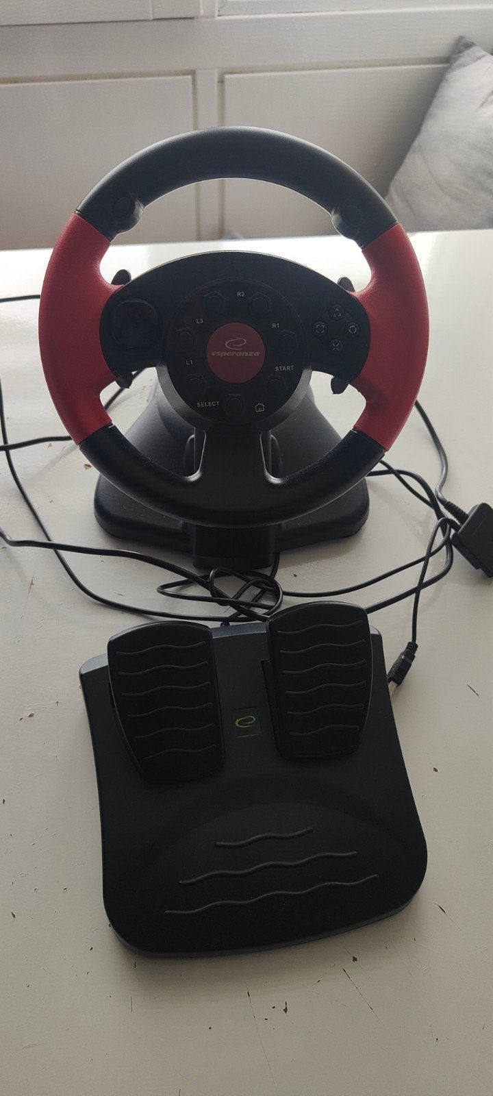 Stuur met gas pedal, Spelcomputers en Games, Spelcomputers | Sony PlayStation Consoles | Accessoires, Ophalen of Verzenden, Zo goed als nieuw