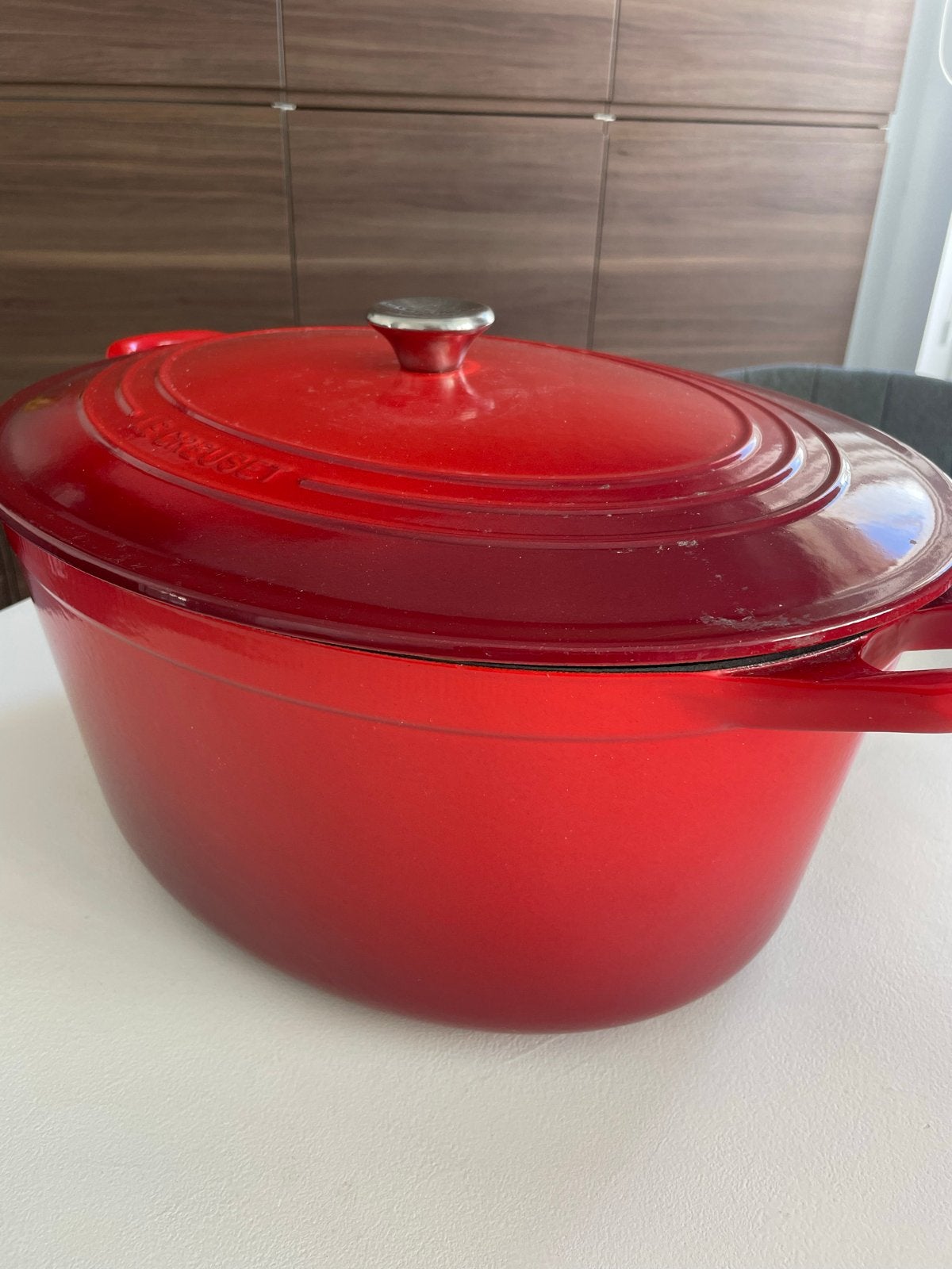 Le Creuset Ovale Braadpan Rood - Gietijzer - Maat 40, Met deksel, Le Creuset, Ophalen of Verzenden, Zo goed als nieuw